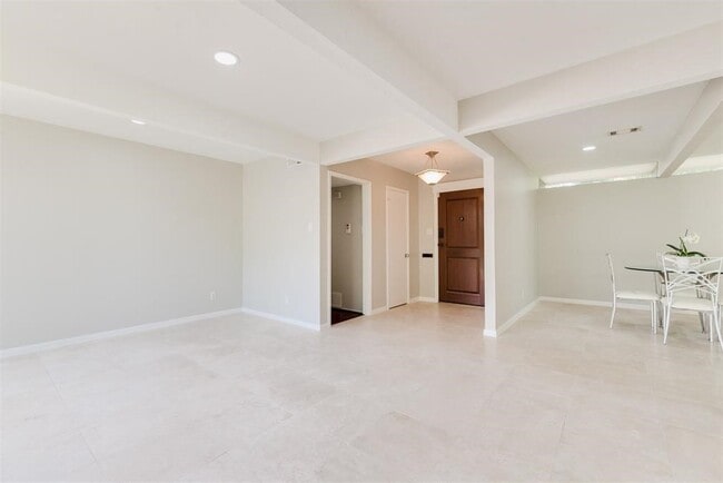 Building Photo - 12902 Traviata Dr