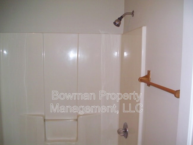 Building Photo - 125 Cardinal Creek Ln