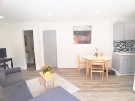 Building Photo - 5421 Market St