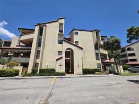 Building Photo - 8800 SW 123rd Ct