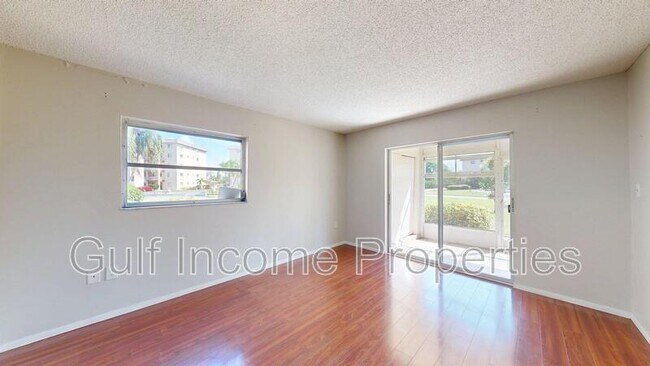 Building Photo - 4121 Heron Way