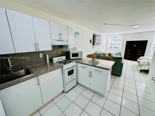 Building Photo - 710 Washington Ave