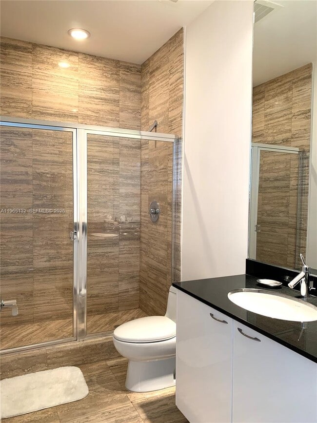 Building Photo - 16001 Collins Ave