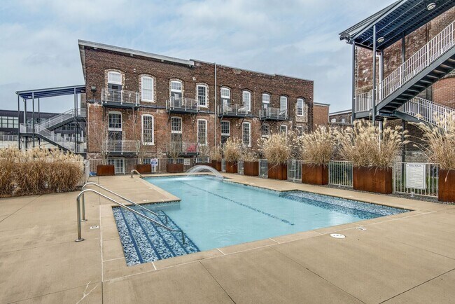 Building Photo - 1350 Rosa L Parks Blvd