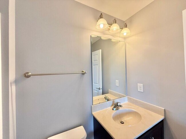 Building Photo - 10321 Sablewood Dr