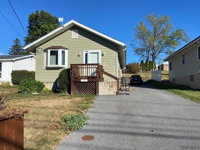 Building Photo - 129 Hawthorne St