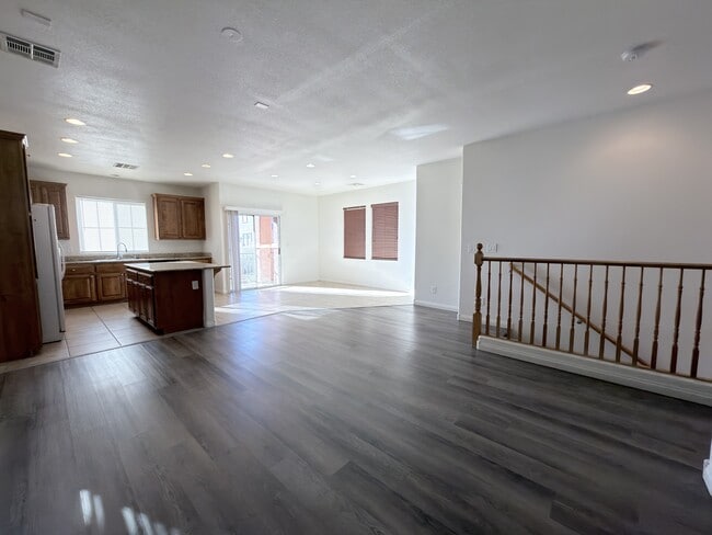 Building Photo - 4742 Cortina Rancho St