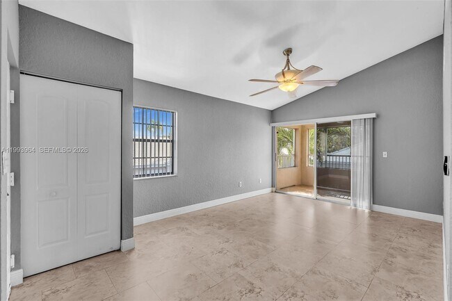 Building Photo - 2881 N Oakland Forest Dr