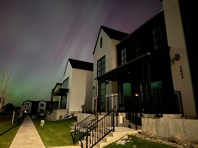 Building Photo - 2892 Tierra Ln