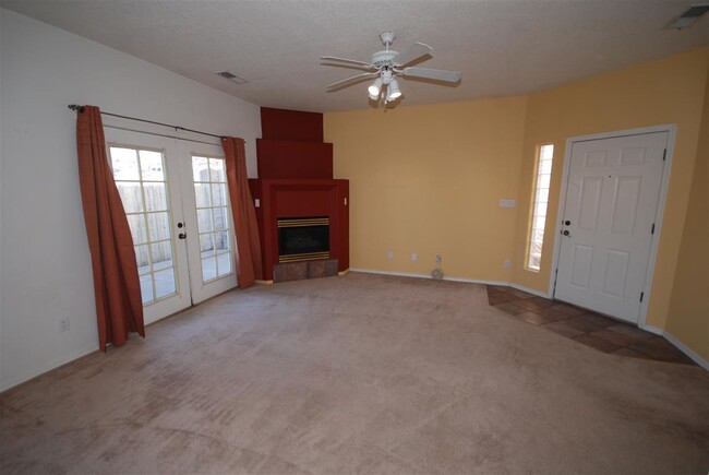 Building Photo - 2 Bedroom, 2.5 Bathroom Townhome near Wyom...