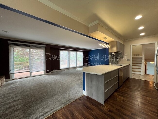 Building Photo - 1540 Edgefield Ln