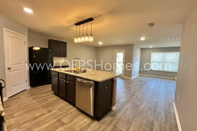 Building Photo - 812 Moorhen Wy