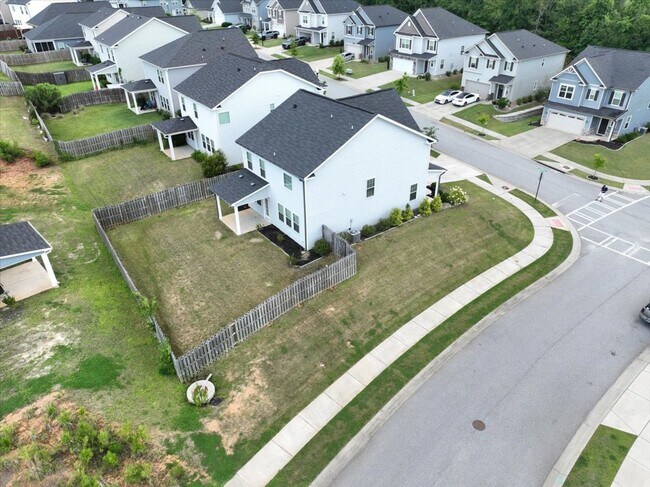 Building Photo - 5121 Heathbrook Dr