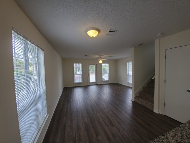 Building Photo - 186 Redfish Cir