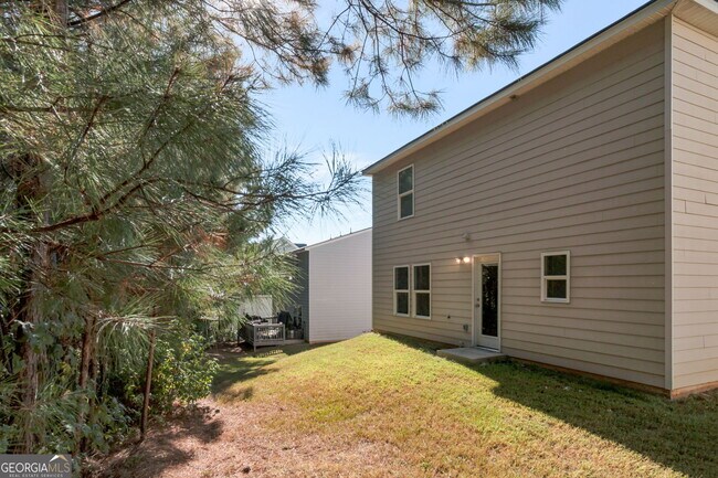 Building Photo - 3220 Tackett Rd