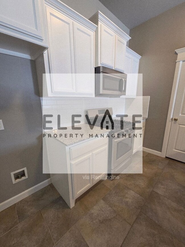 Building Photo - 10604 NW 21st St