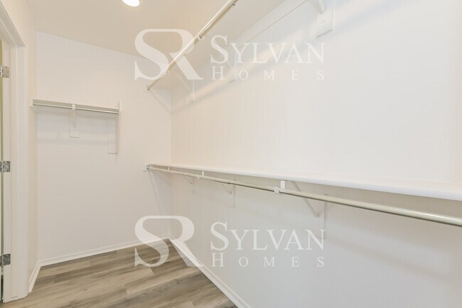 Building Photo - Come view this charming home