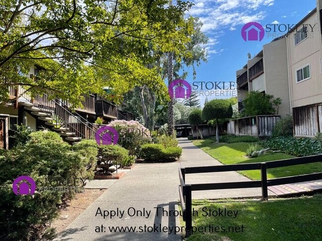 Building Photo - 1060 Oak Grove Rd