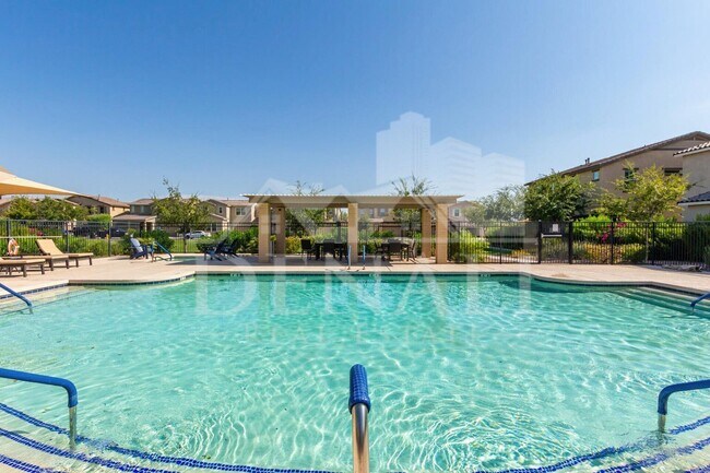 Building Photo - 8547 E Osage Ave