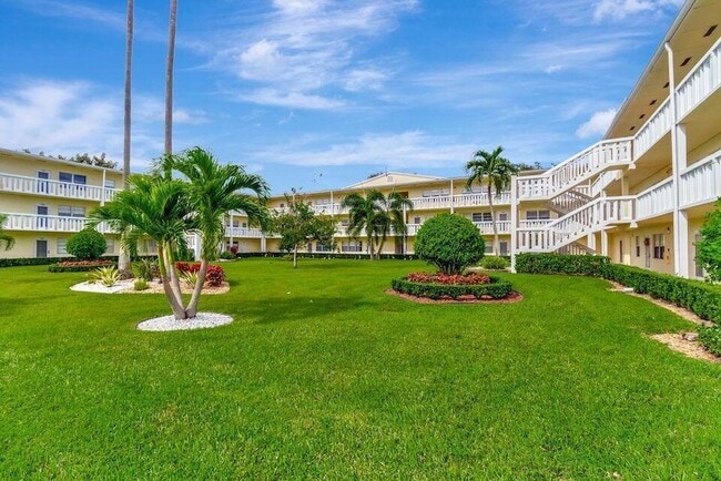 Building Photo - 150 Dorset D