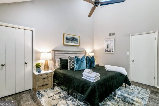 Building Photo - 85 Wilhelmina Dr