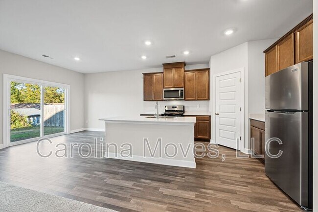 Building Photo - 628 Grays Creek Rd