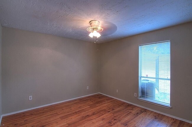 Building Photo - 1111 Jack Block Ct