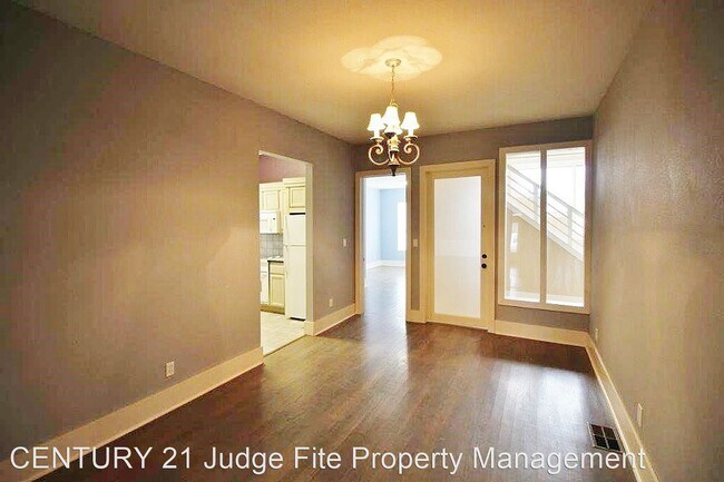 Building Photo - 908 N Marsalis Ave