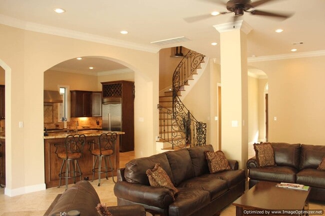 Building Photo - 4112 Blossom St