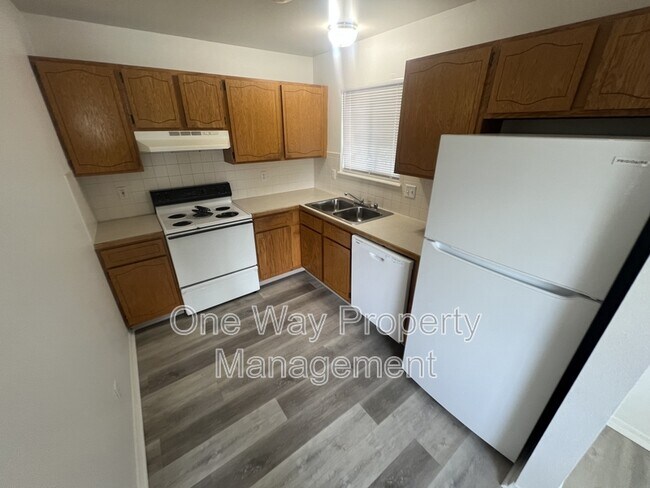 Building Photo - 3710 Valmont St