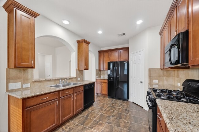 Building Photo - 4205 Graceland Dr