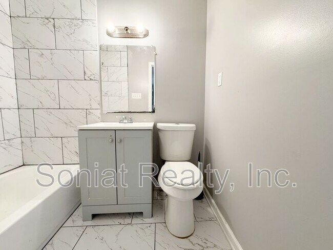 Building Photo - 7721 S Coronet Ct