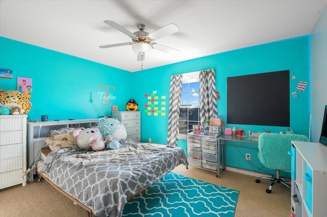 Building Photo - 705 Bergamot Dr