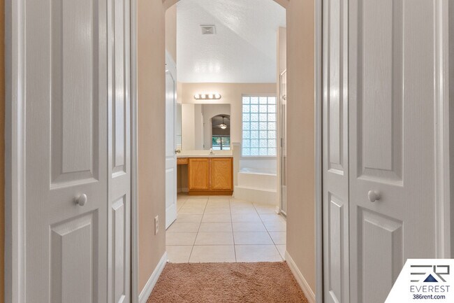 Building Photo - 13 Zinnia Trail