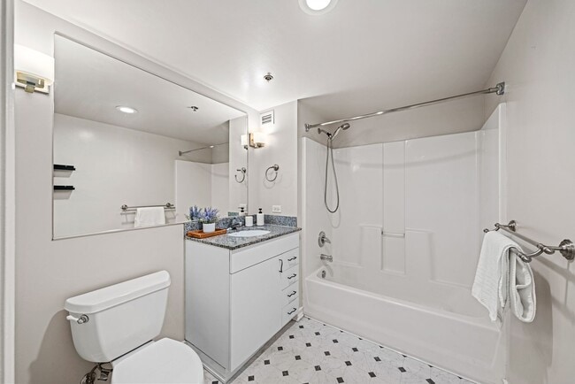 Building Photo - Expansive Little Italy 1 Bedroom at Acqua ...