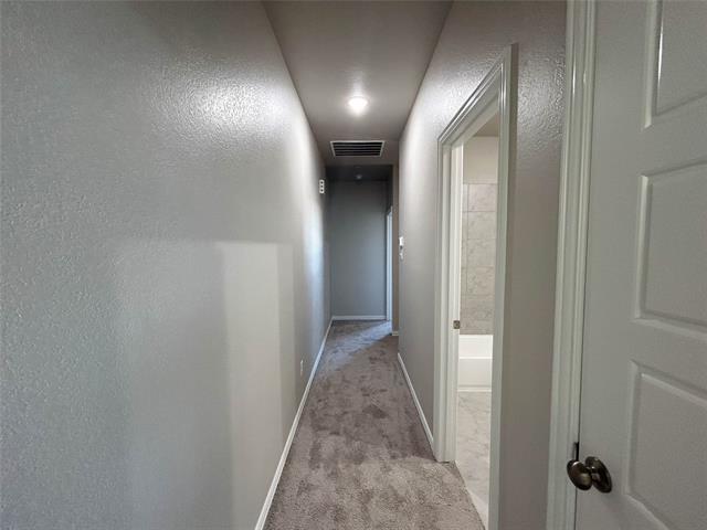 Building Photo - 2121 Luna Dr