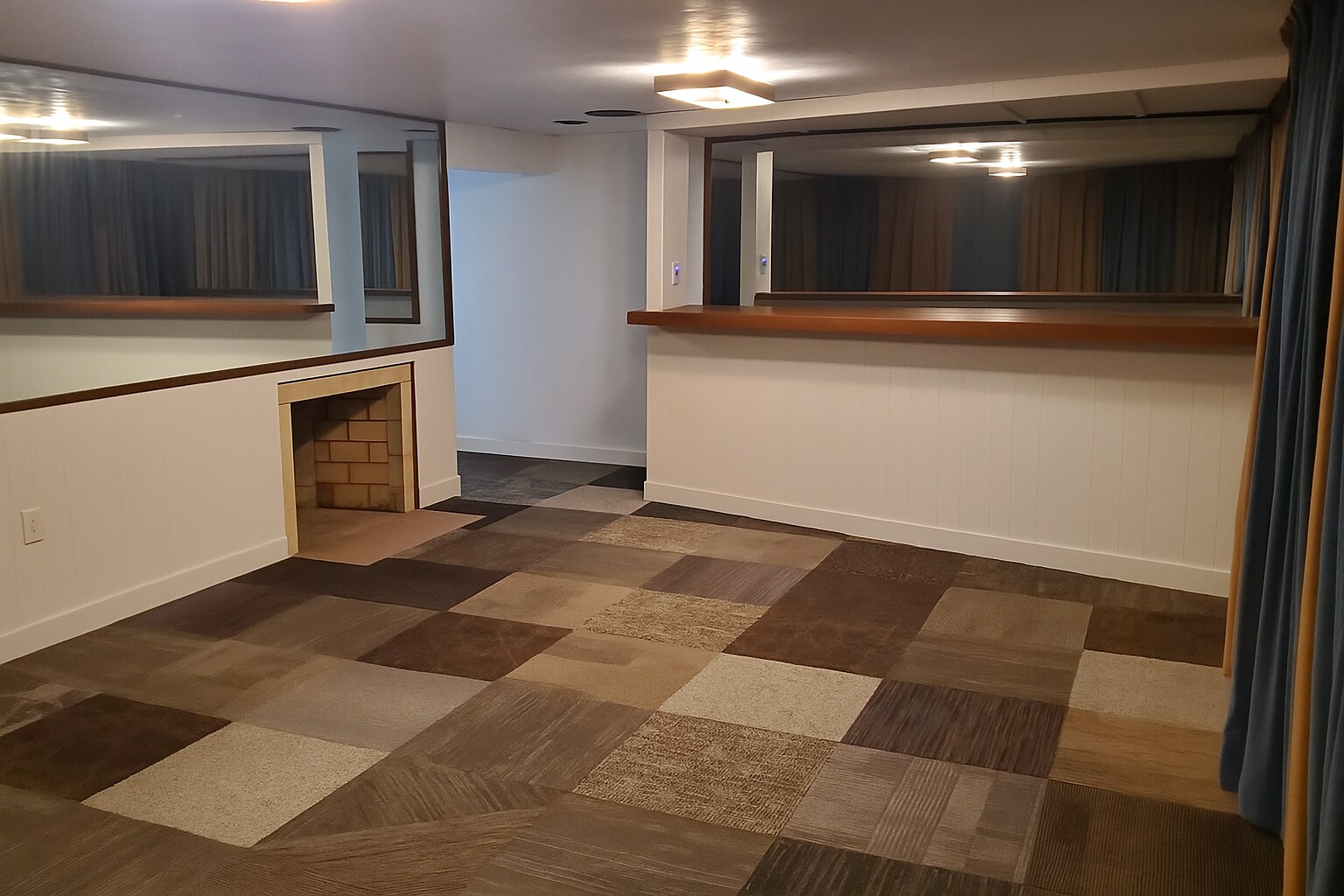 Basement bar - 106 Maruth Dr