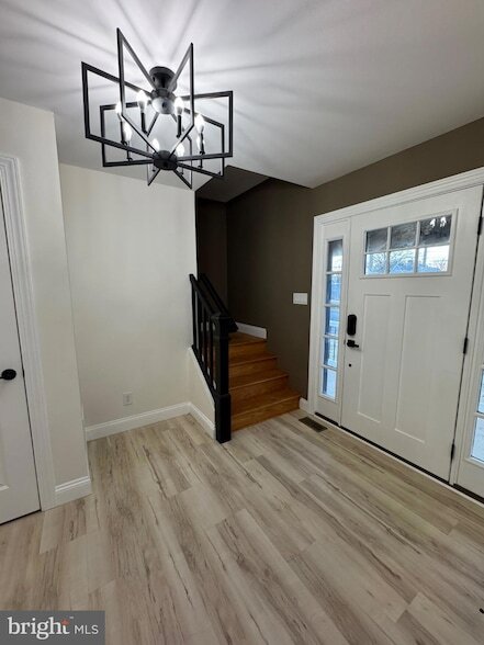 Building Photo - 1140 Parkside Ave.