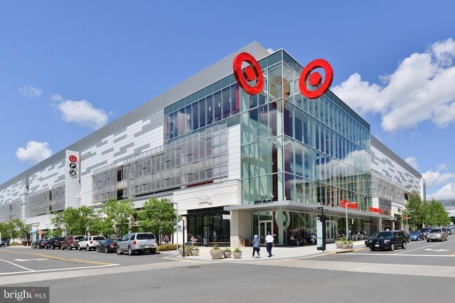 Building Photo - 2916 Bridgehampton Ct