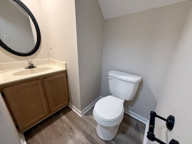 Building Photo - 1024 Laurens Way