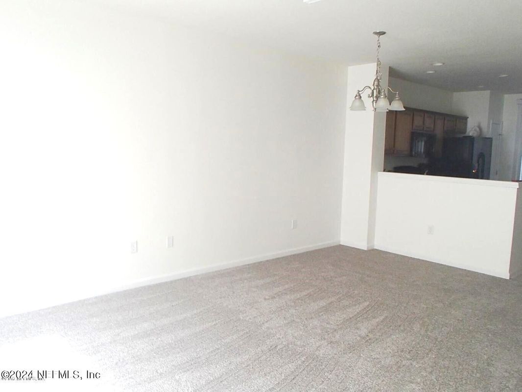 Building Photo - 8125 SUMMERGATE Court