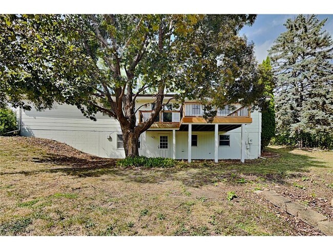 Building Photo - 11811 65th Pl N