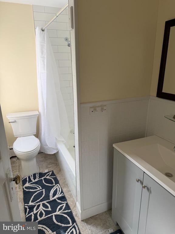 Building Photo - 21 Michigan Ave