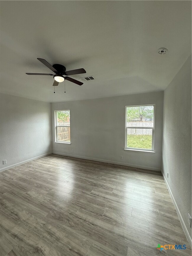 Building Photo - 426 Wind Gust