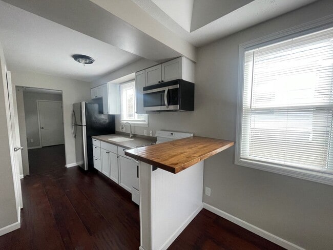 Building Photo - Townhome for Rent in Papillion