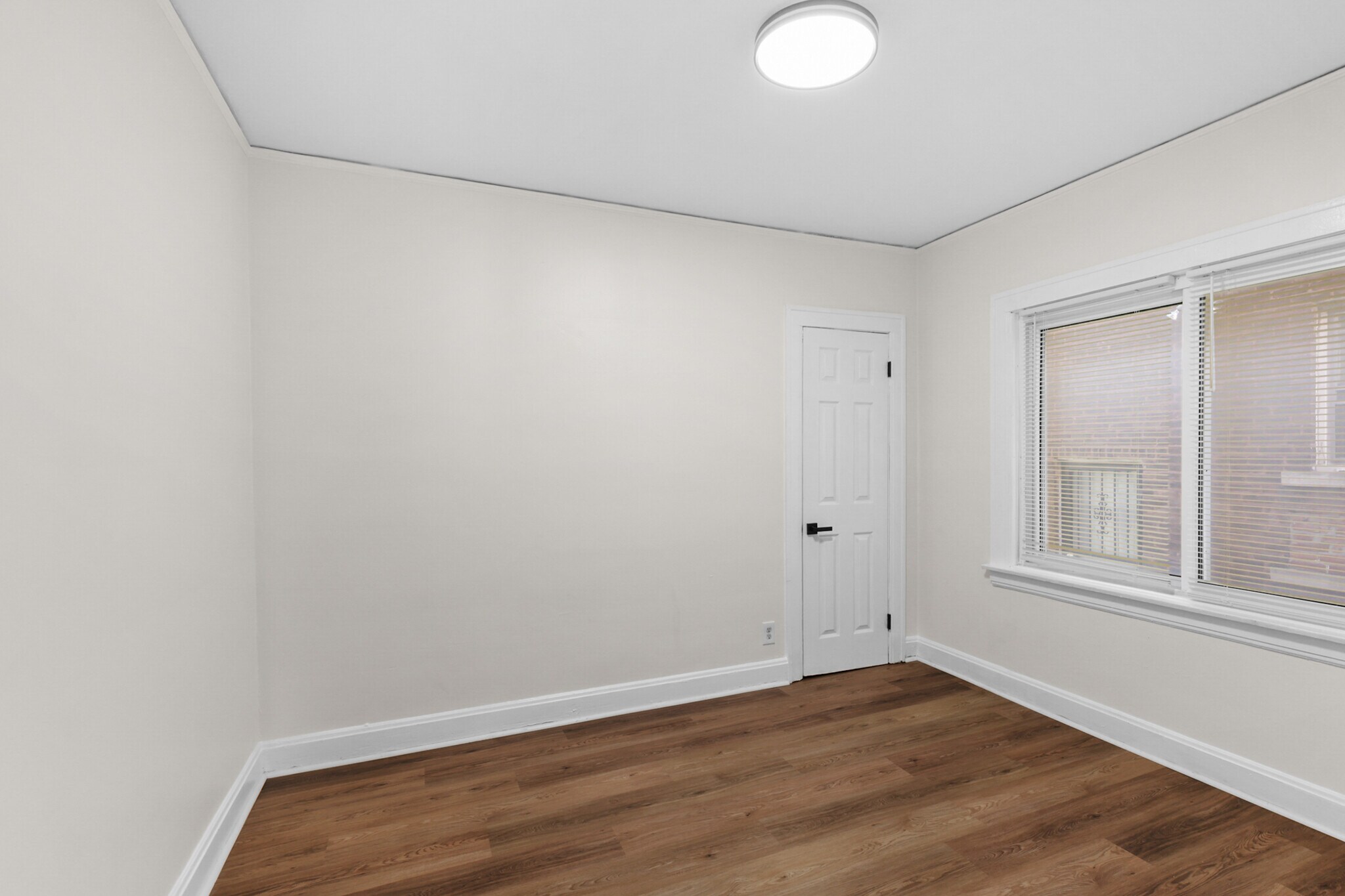 Building Photo - 13533 Santa Rosa Dr