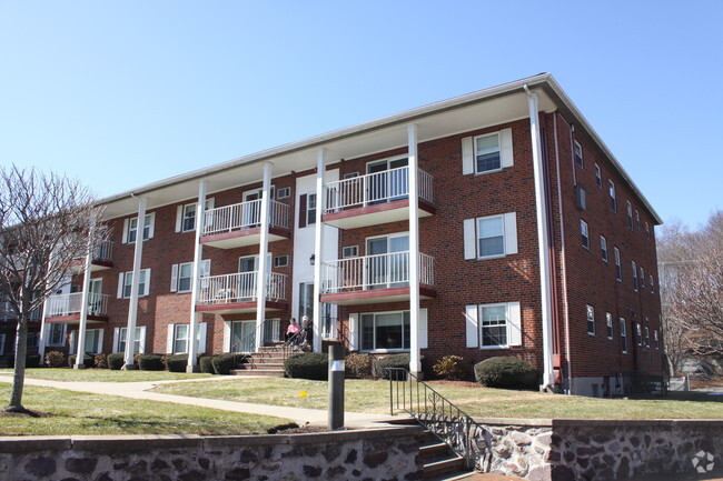 Primary Photo - Brattle Drive Apartments