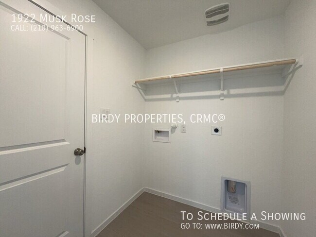 Building Photo - 1922 Musk Rose