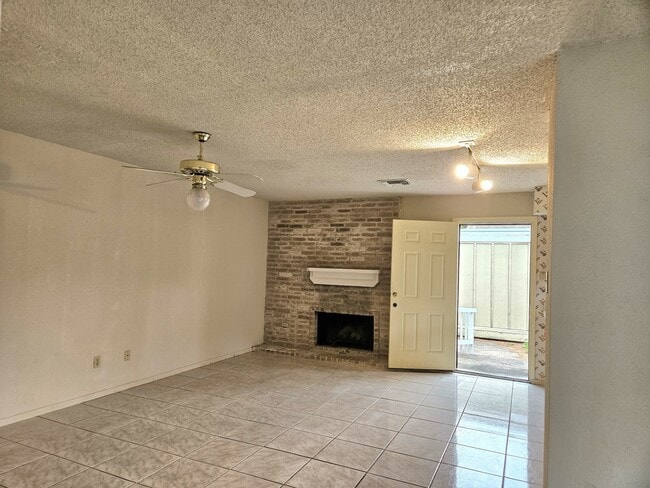 Building Photo - 6172 W Airport Blvd