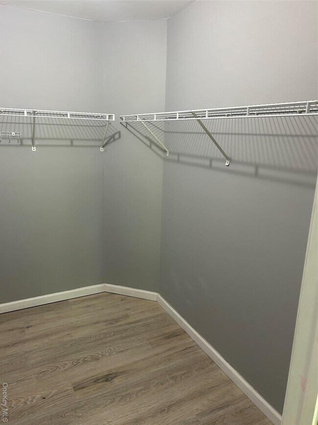 Building Photo - 83 Jordan Ln